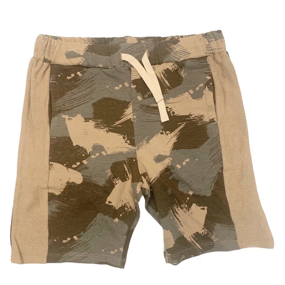DotDotSmile camo shorts size 11